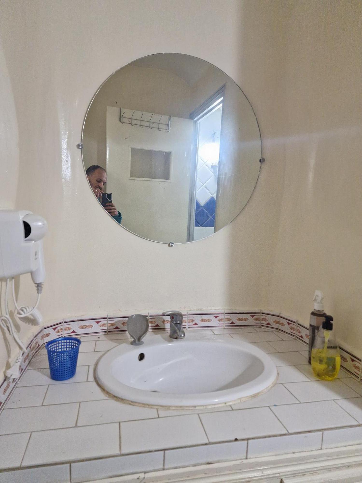 Apartment Apparemment Meuble
