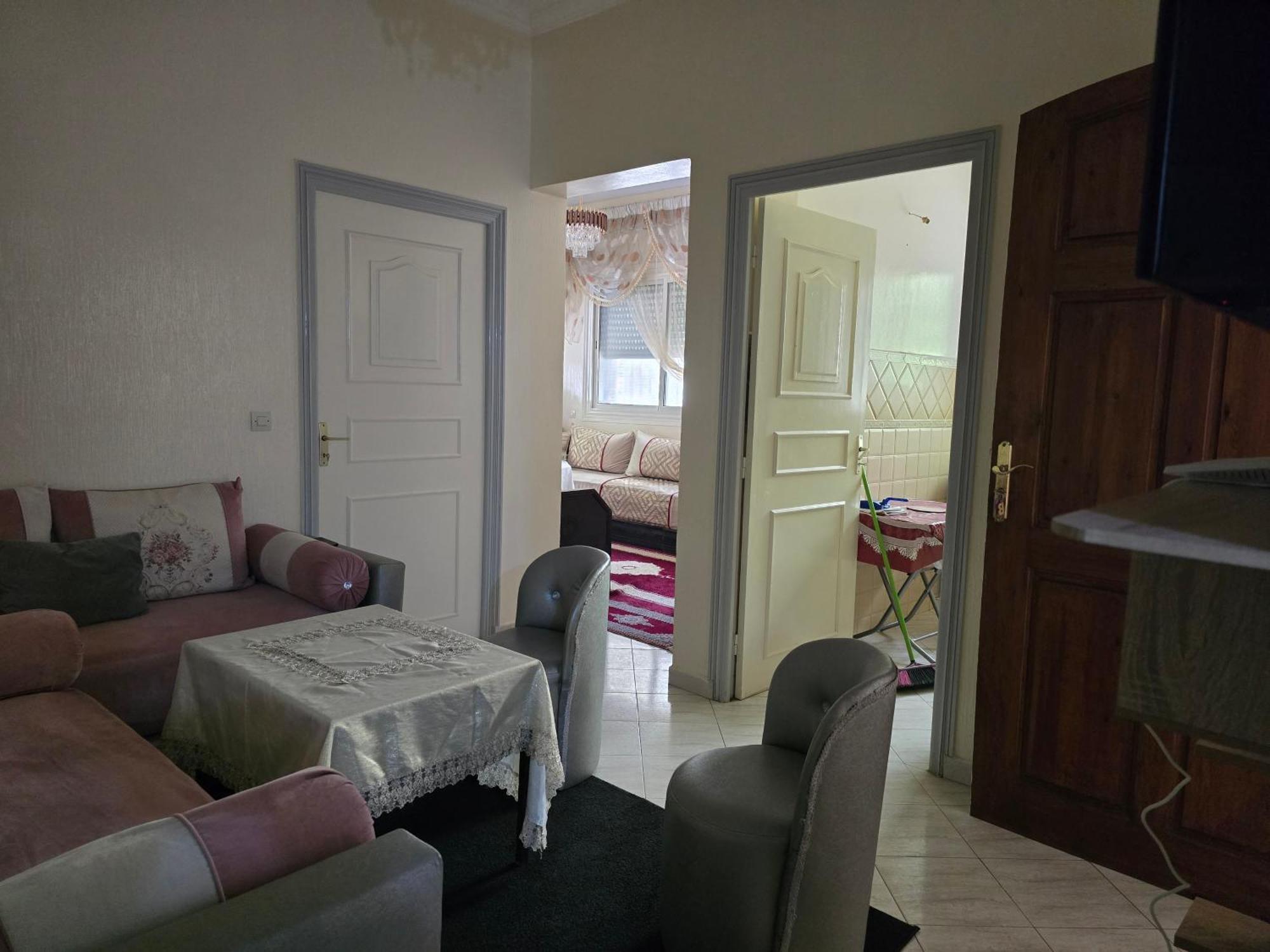 Apparemment Meuble Apartment *